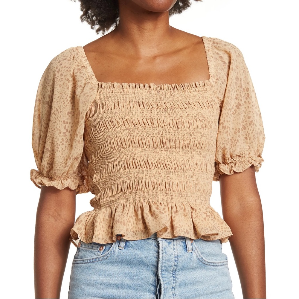 WAYF Smocked Floral Short Puff Sleeve Top- ALL OFFERS ACCEPTED